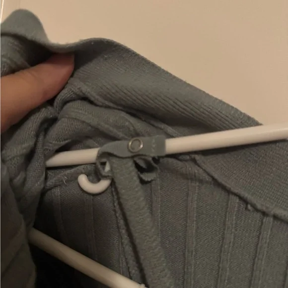 Abercrombie & Fitch Light Blue Cardigan Set - Picture 3 of 4